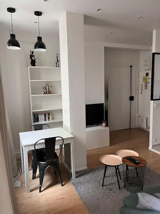 Appartement Moderne Paris Montmartre 2 A 4P 0*,  Frankrijk