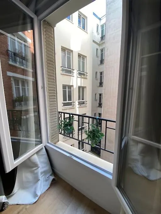 Appartement Moderne Paris Montmartre 2 A 4P